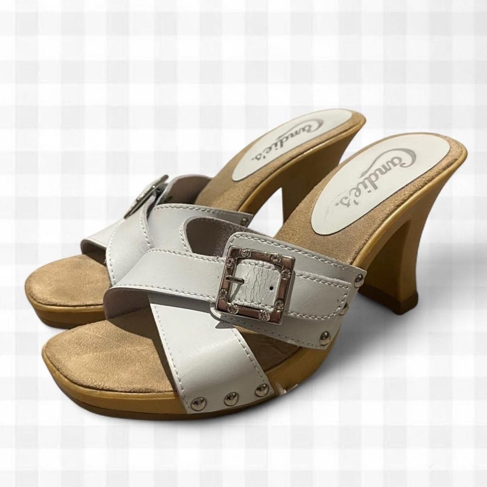 Candie's Cream and Tan Vintage Buckle Heels